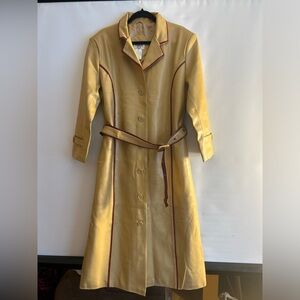 CERVELLE CARMEL GOLD WITH BURGUNDY ON BELT AND TRIM WOMEN’S TRENCH VEGAN COAT M